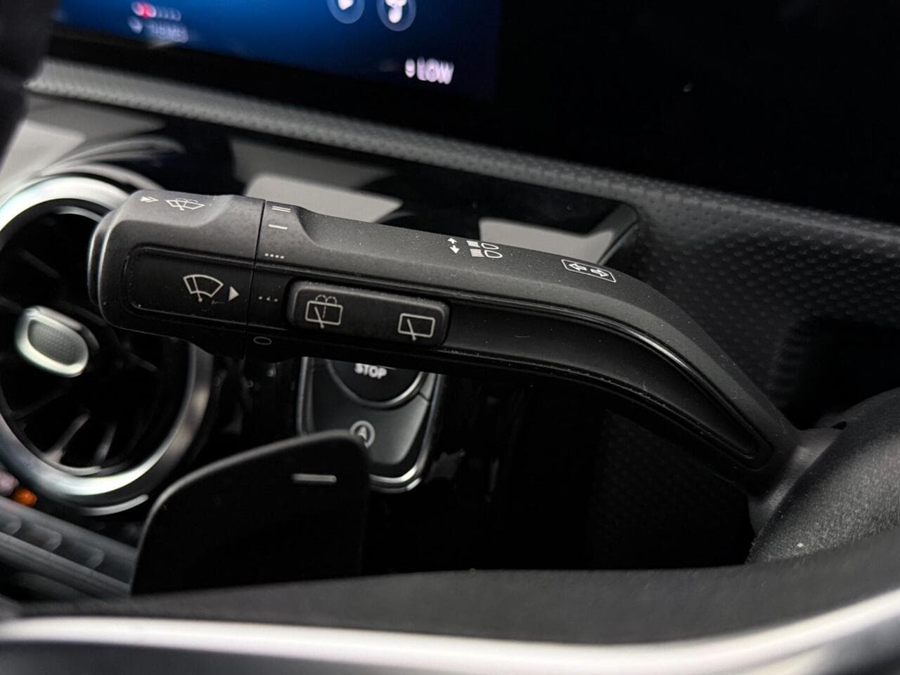 Mercedes-Benz A Class thumbnail Misc Controls