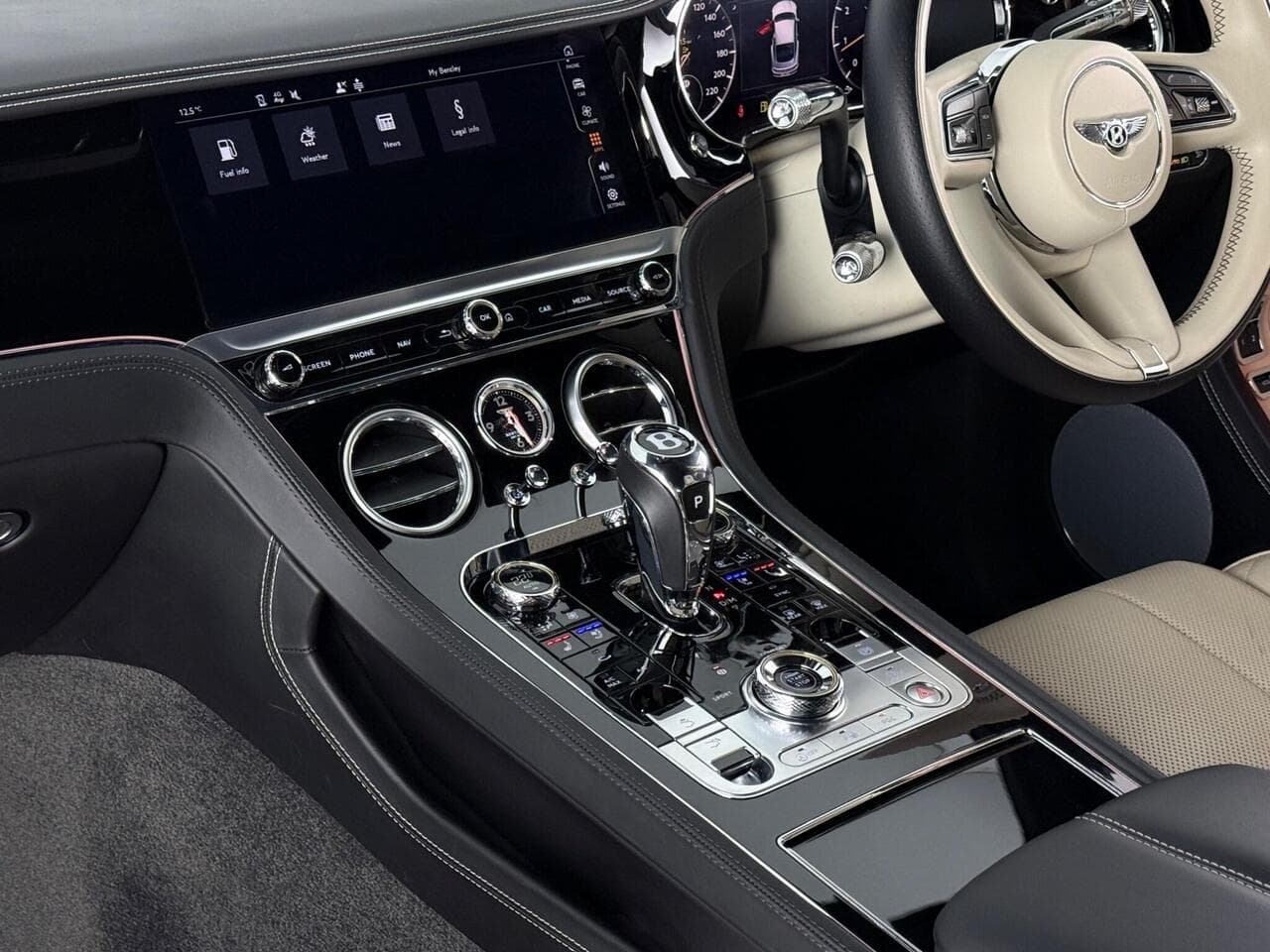 Bentley Continental thumbnail Interior Front