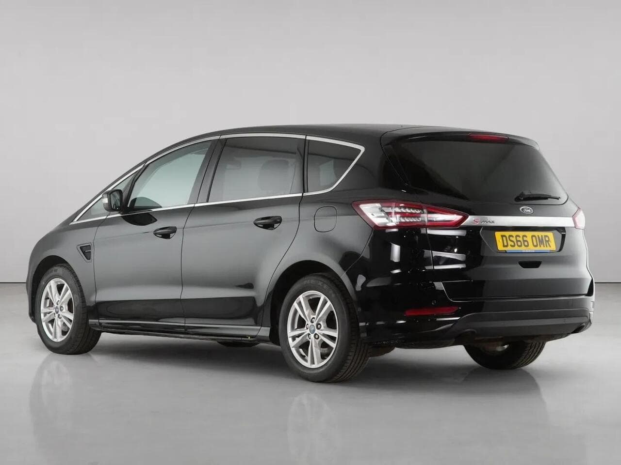 Ford S-Max thumbnail Rear Left