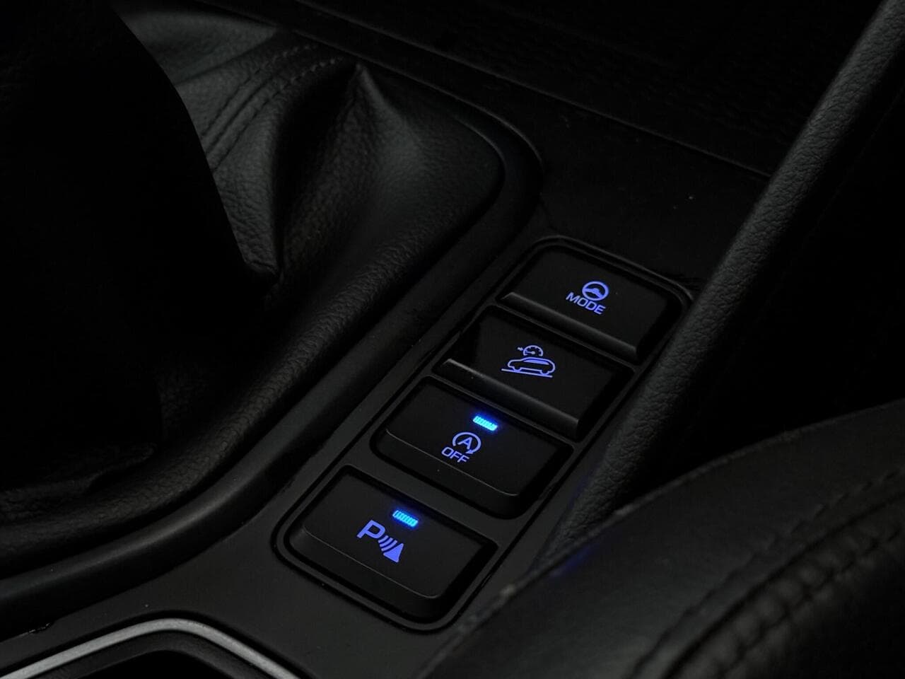 Hyundai TUCSON thumbnail Misc Controls