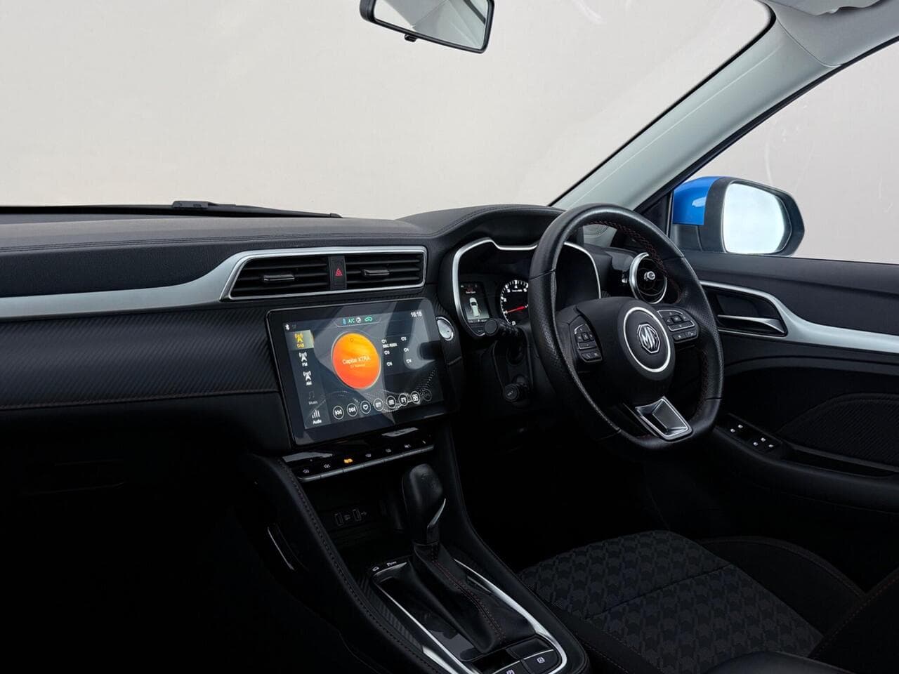 MG MG ZS thumbnail Interior Front