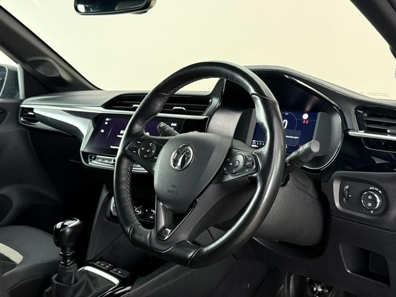 Vauxhall Corsa thumbnail Interior Front