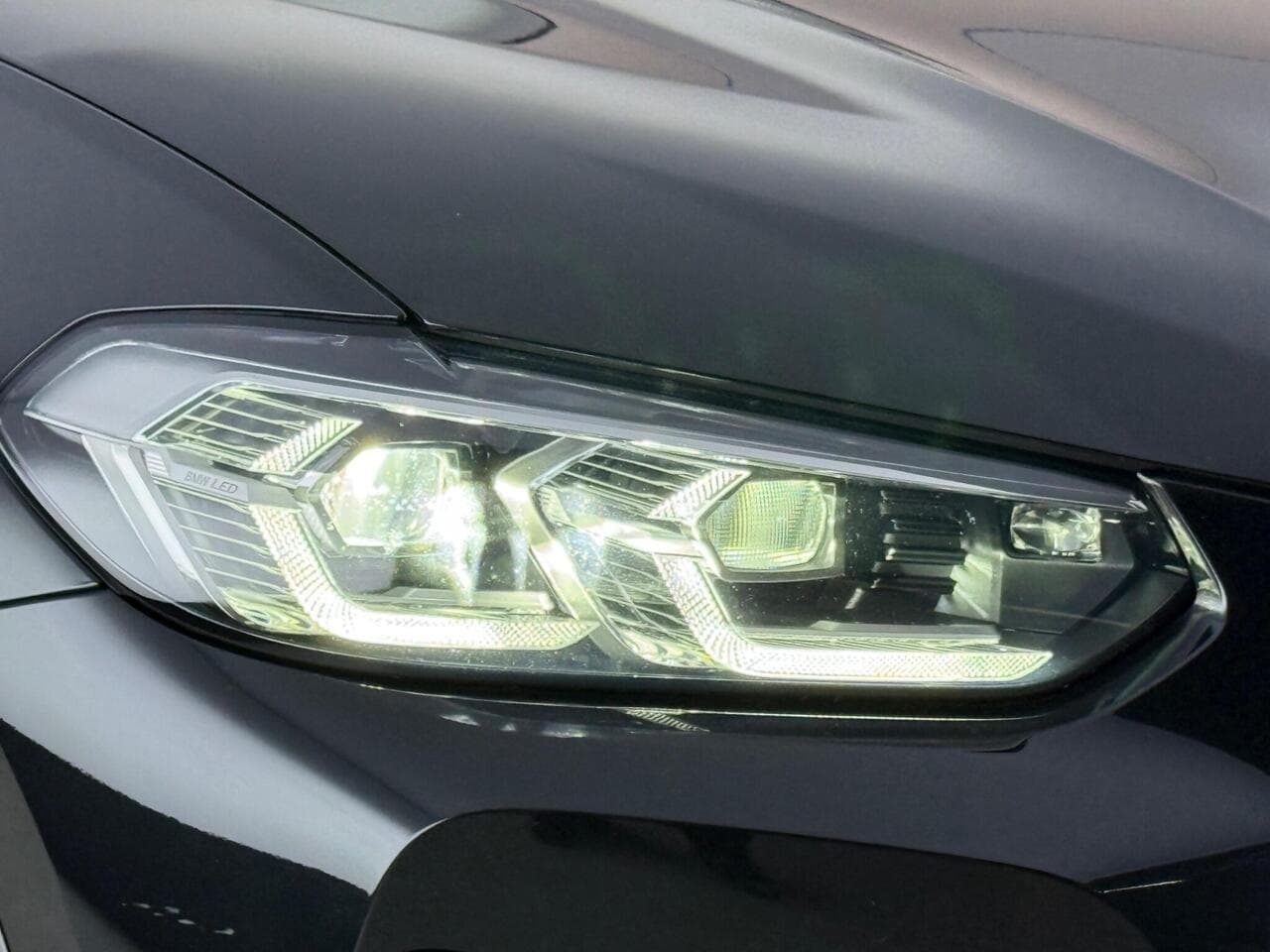 BMW X3 thumbnail Lights Front