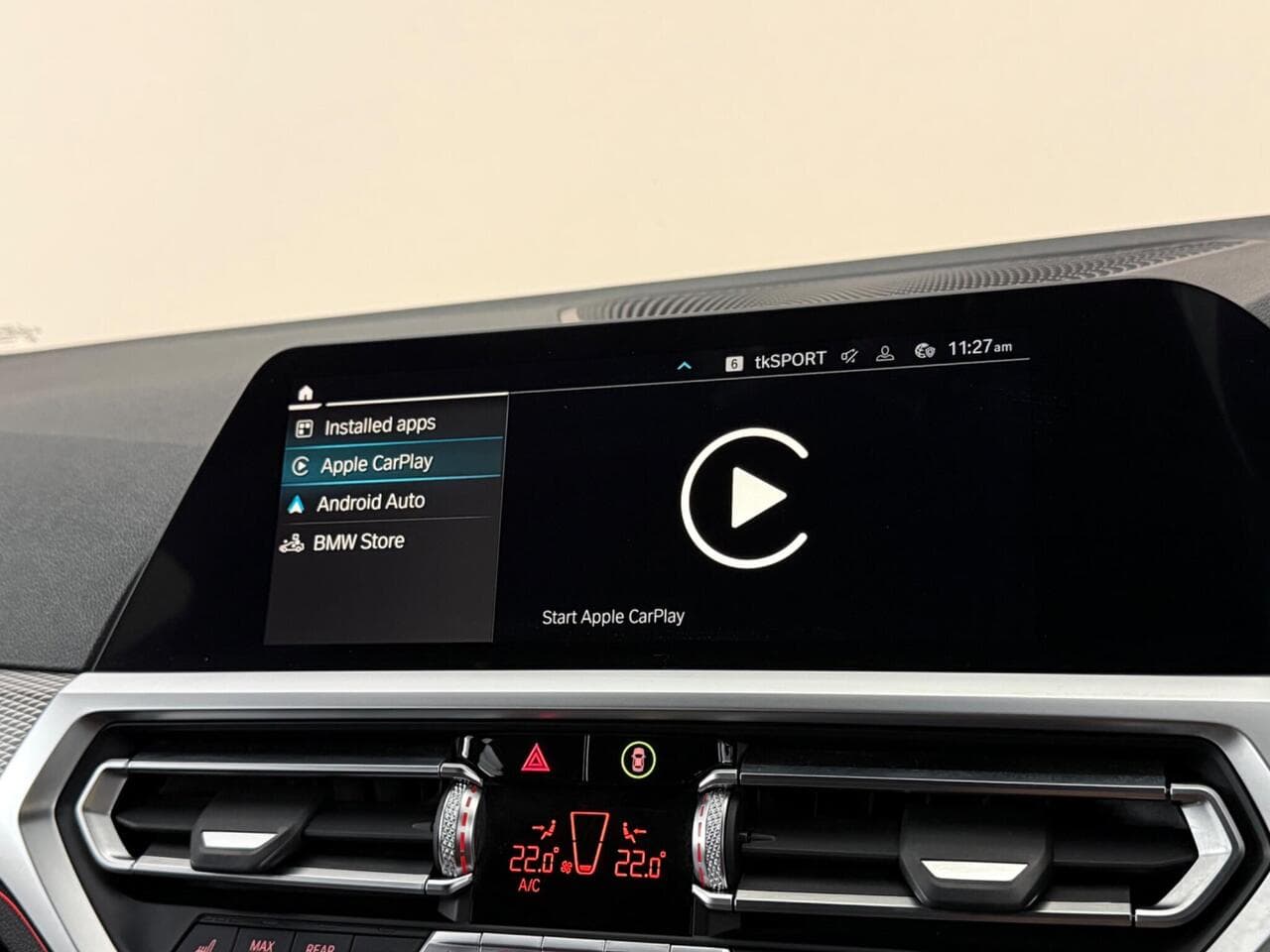 BMW 3 Series thumbnail Infotainment System
