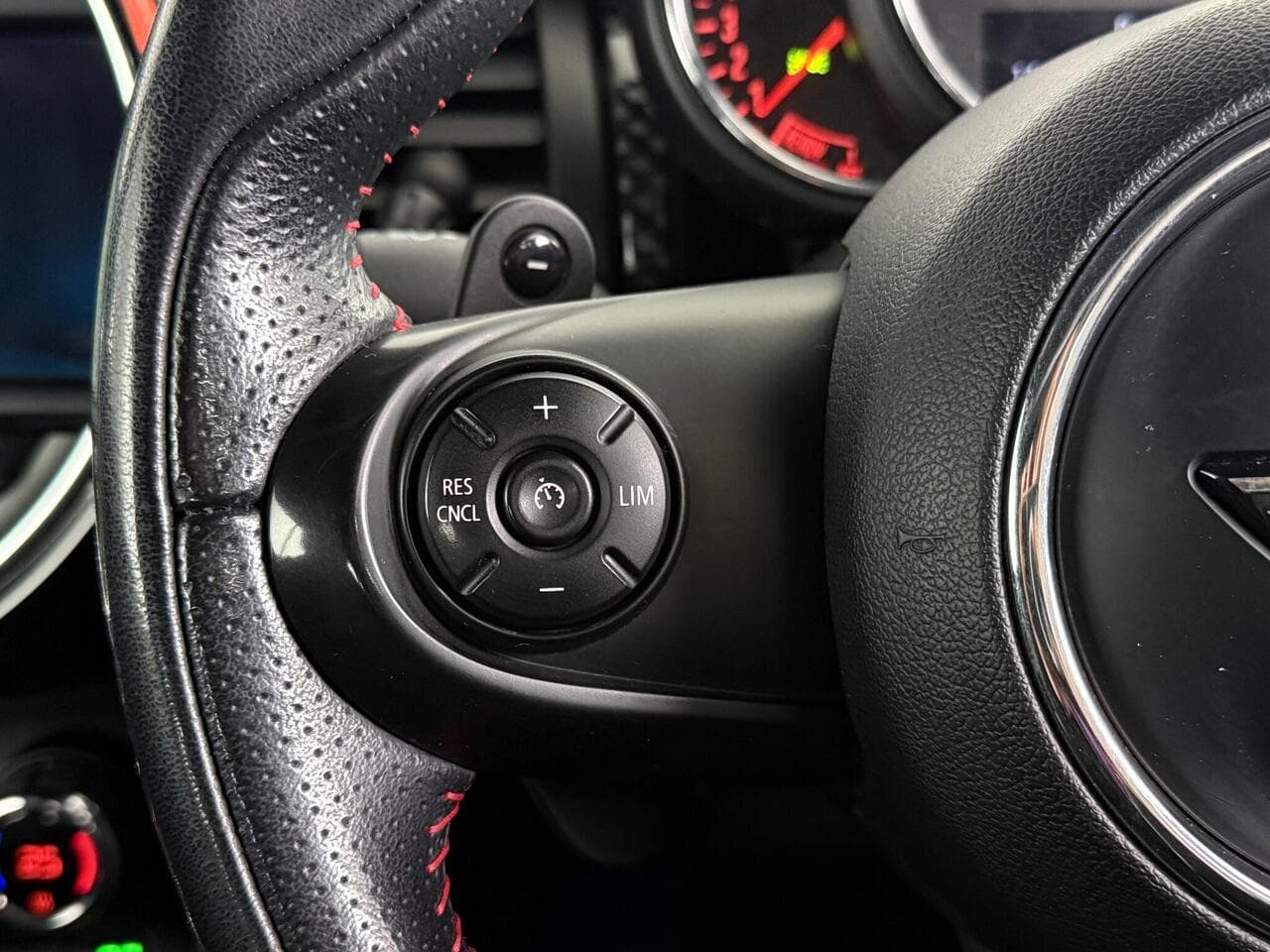 MINI Convertible thumbnail Misc Controls