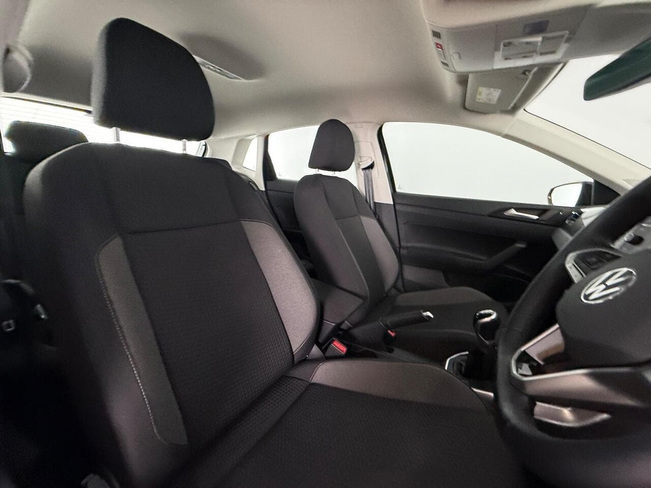 Volkswagen Polo thumbnail Seat Driver