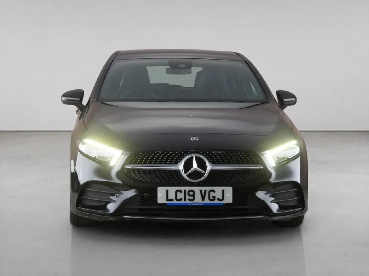 Mercedes-Benz A Class thumbnail Front