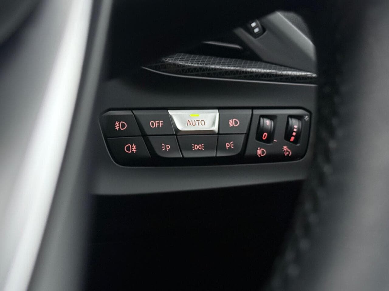 BMW 1 Series thumbnail Misc Controls