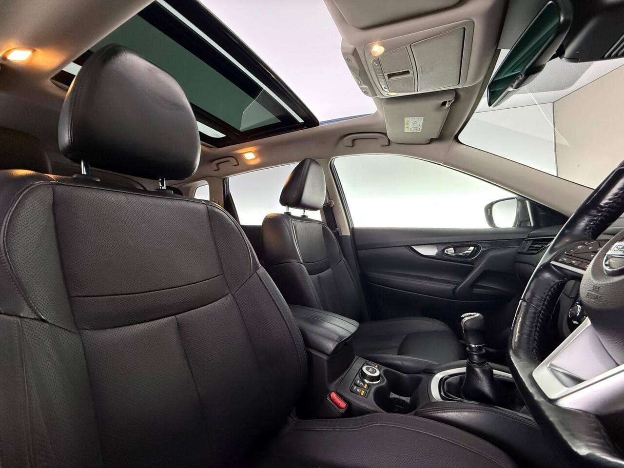 Nissan X-Trail thumbnail Seat Driver