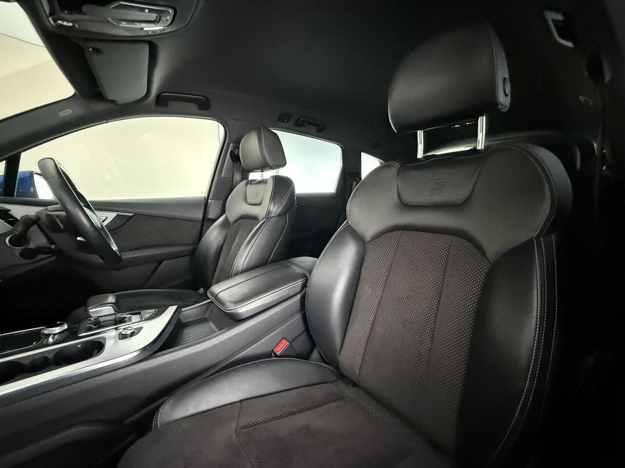 Audi Q7 thumbnail Seat Front Passenger