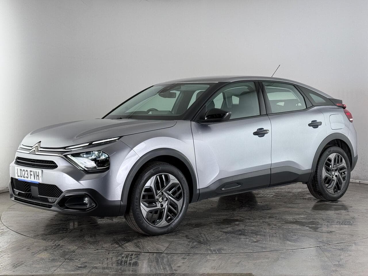 Citroen C4 thumbnail Front Left