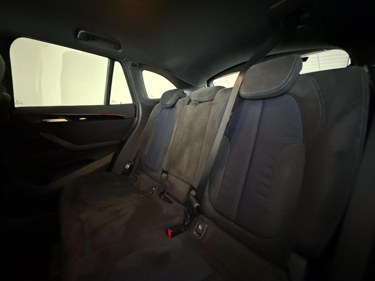 BMW X1 thumbnail Seats Rear