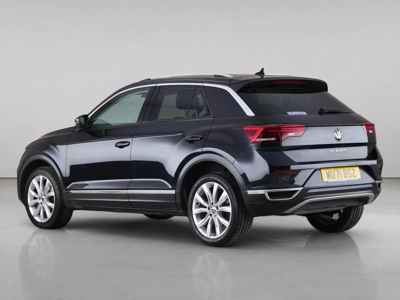 Volkswagen T-Roc thumbnail Rear Left