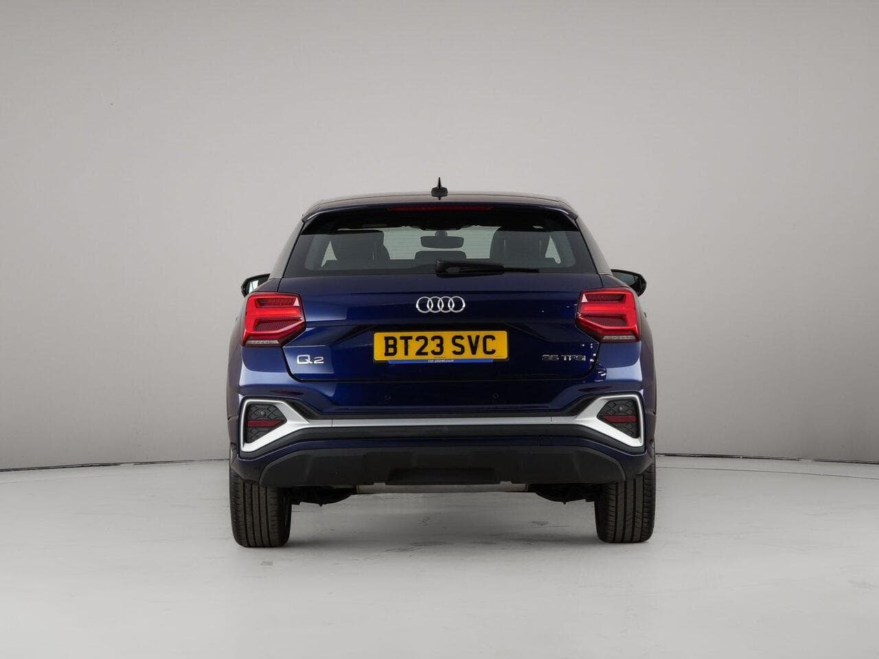 Audi Q2 thumbnail Rear