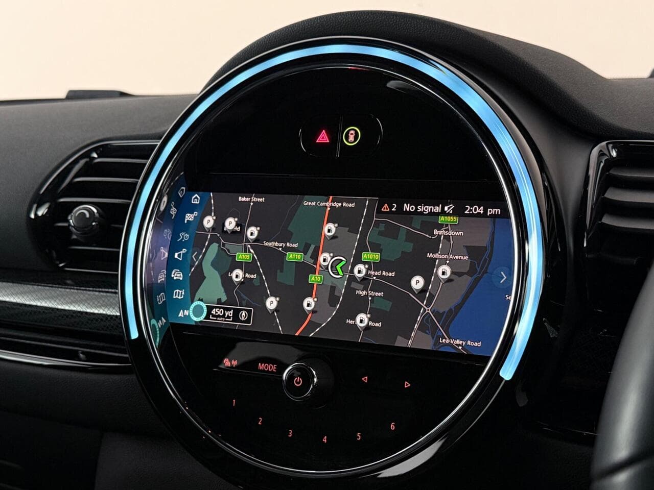 MINI Clubman thumbnail Infotainment System