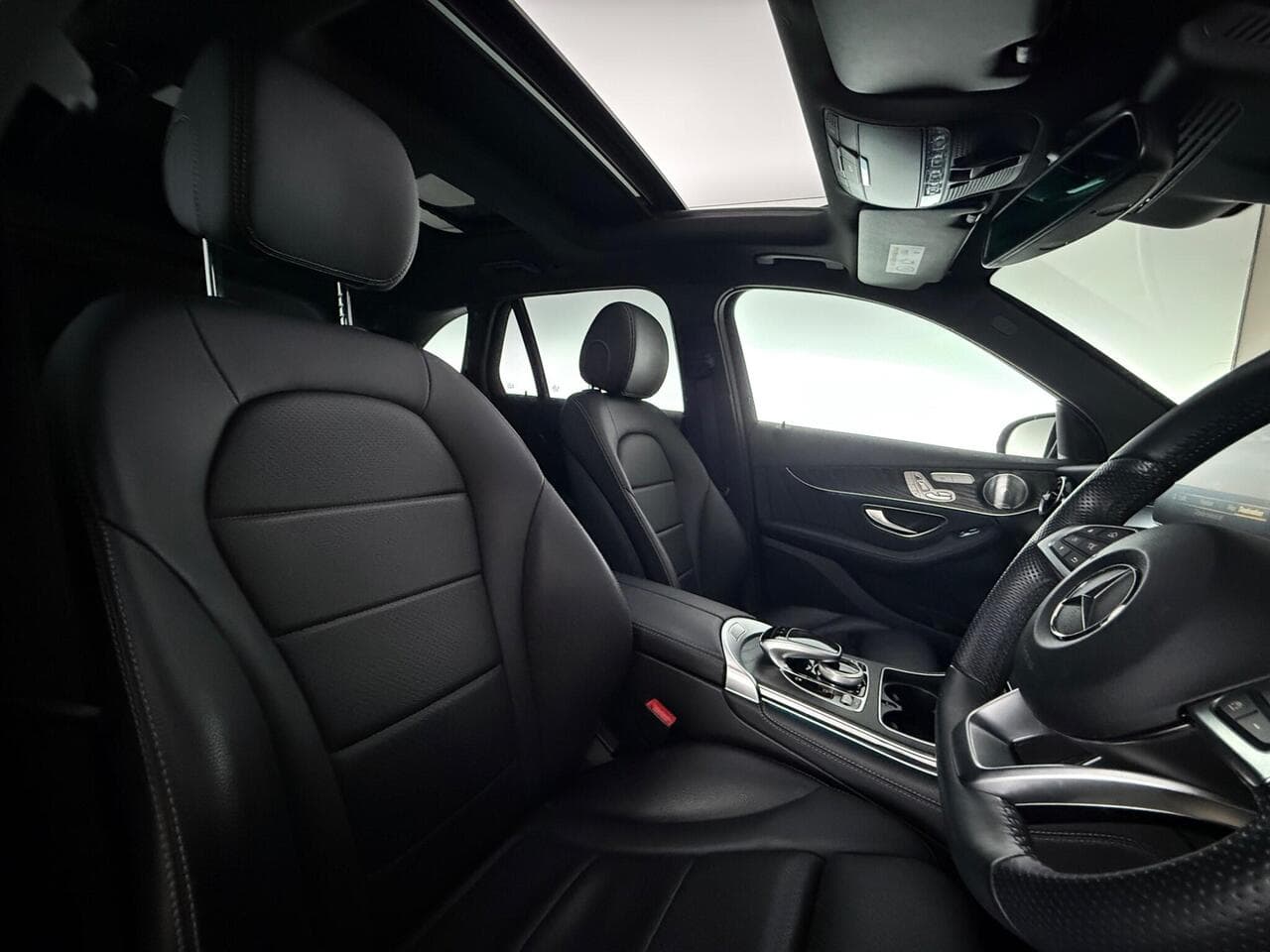 Mercedes-Benz GLC thumbnail Seat Driver