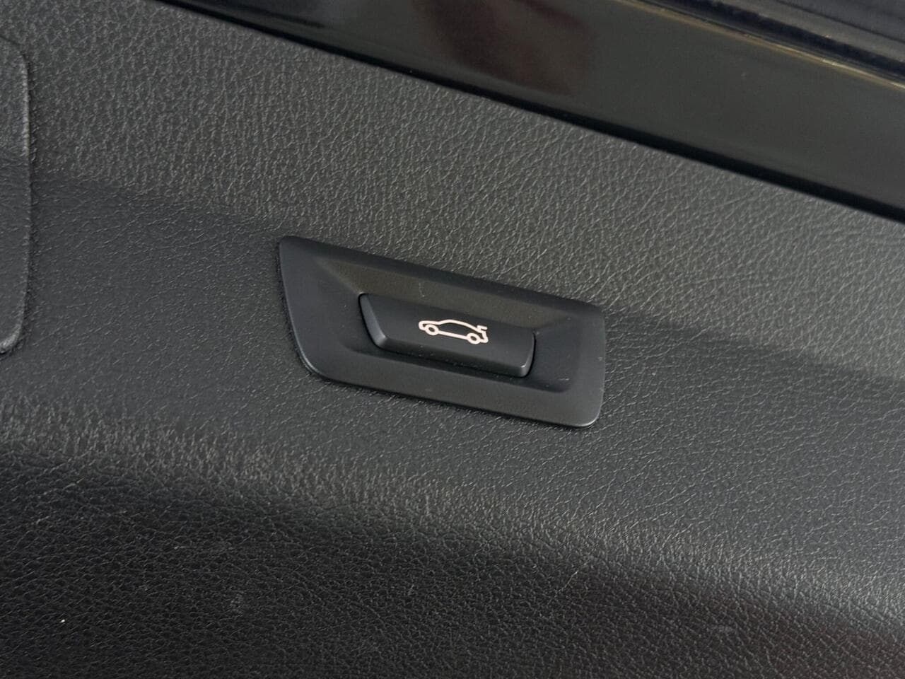 BMW 2 Series Gran Tourer thumbnail Misc Controls