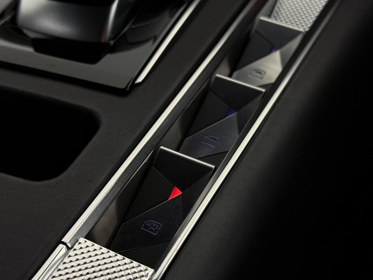 DS AUTOMOBILES DS 7 CROSSBACK thumbnail Inconclusive