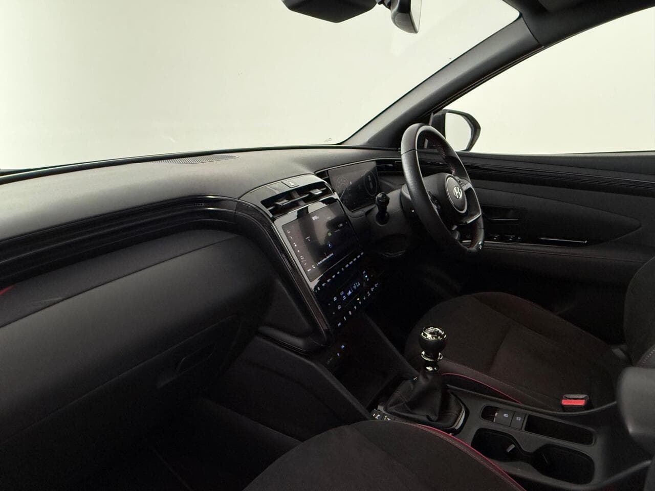 Hyundai TUCSON thumbnail Interior Front