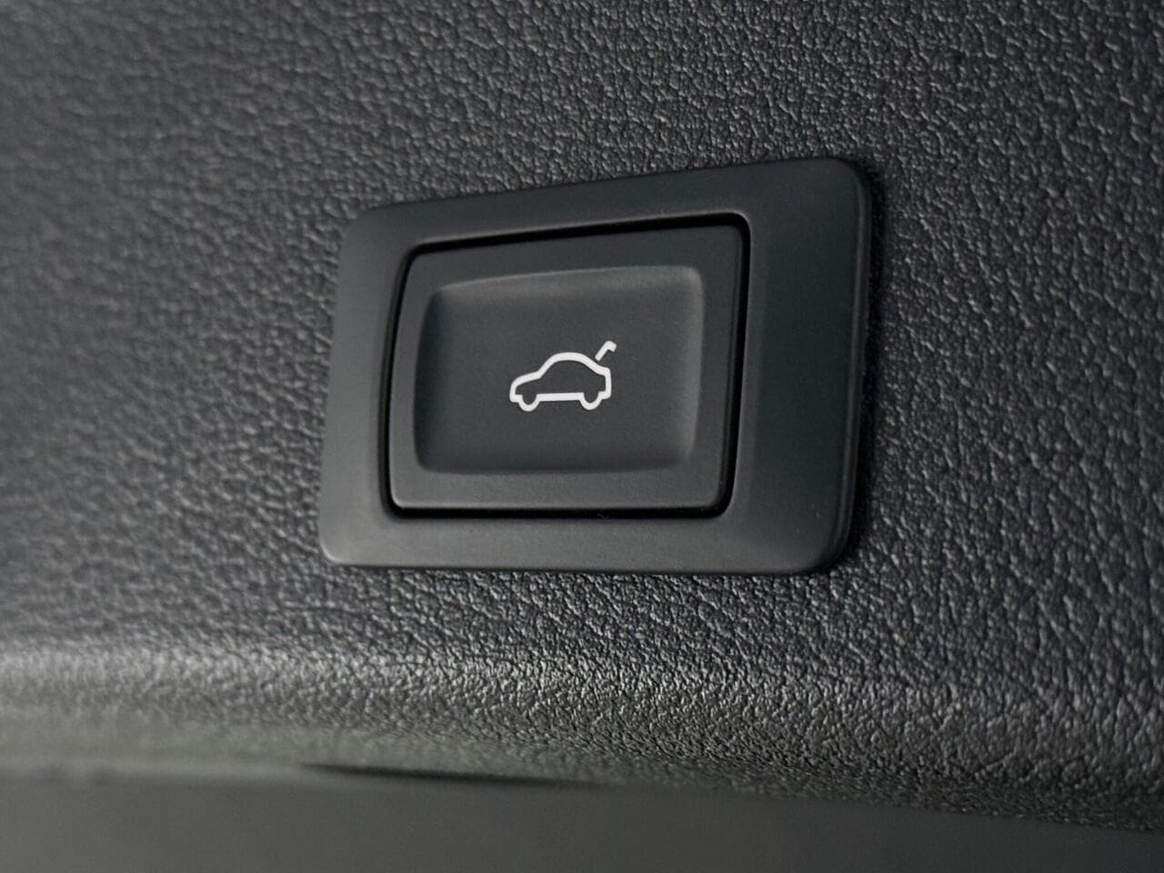 Audi A4 Avant thumbnail Misc Controls
