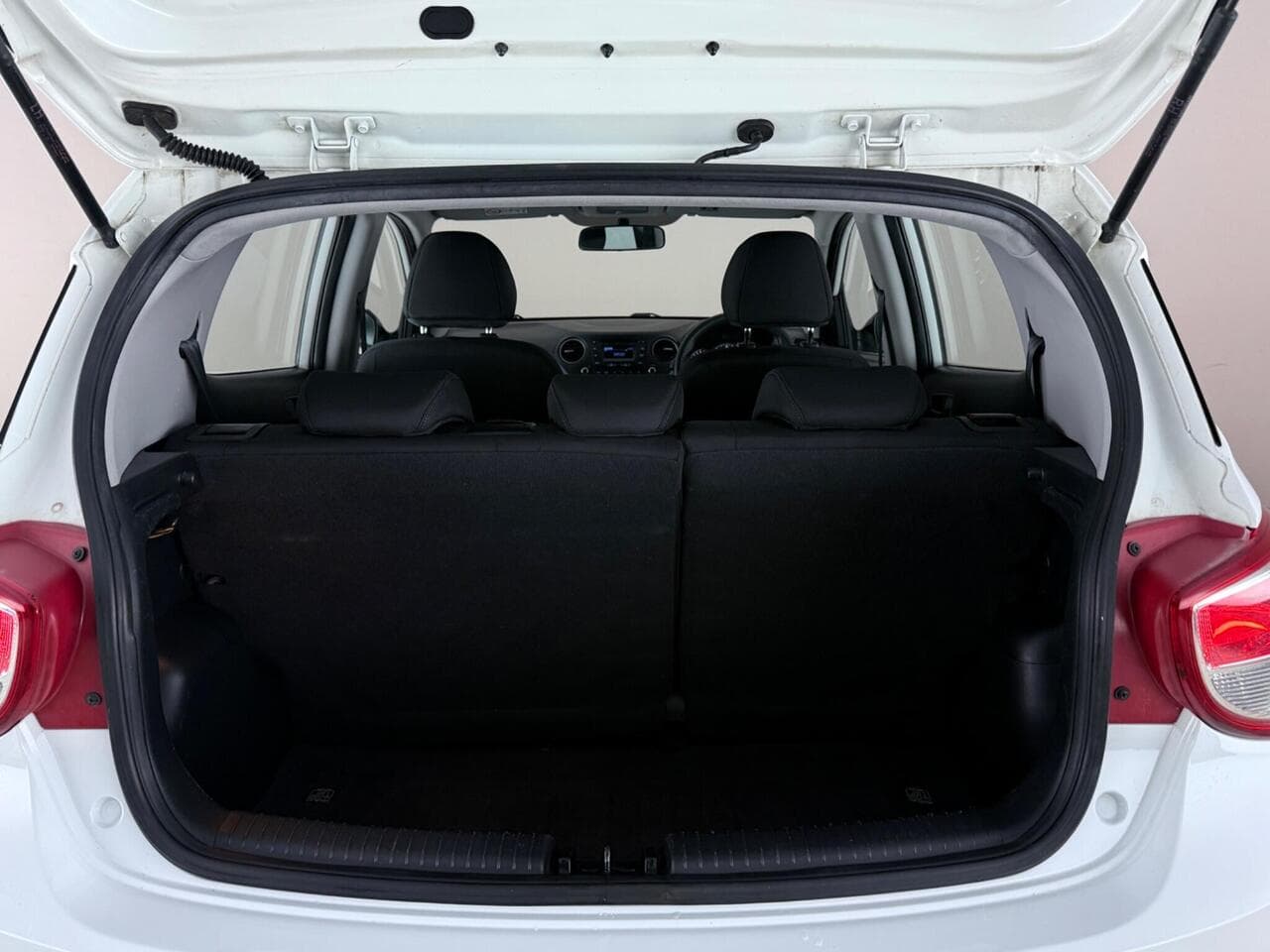 Hyundai i10 thumbnail Boot