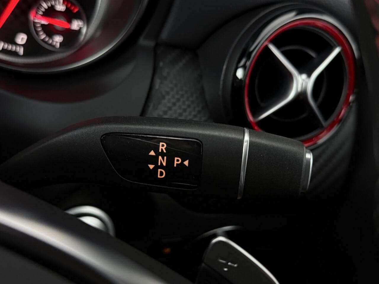 Mercedes-Benz A Class thumbnail Misc Controls