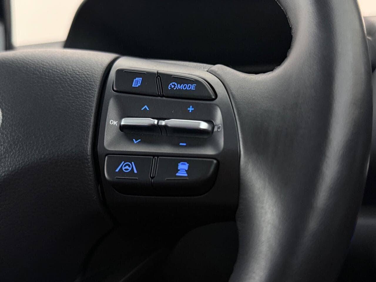 Hyundai KONA thumbnail Misc Controls