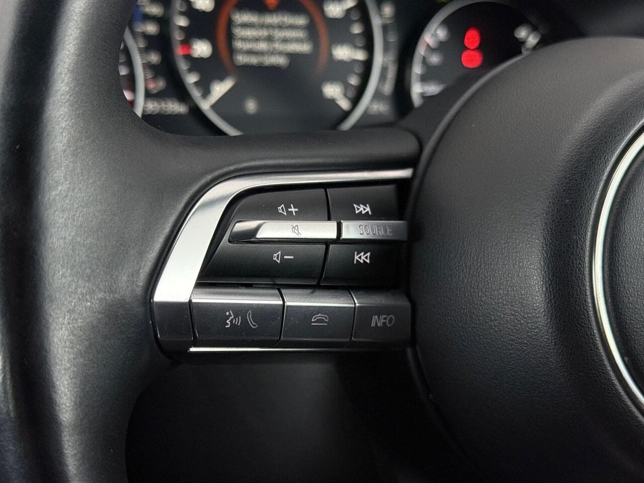 Mazda Mazda3 thumbnail Misc Controls