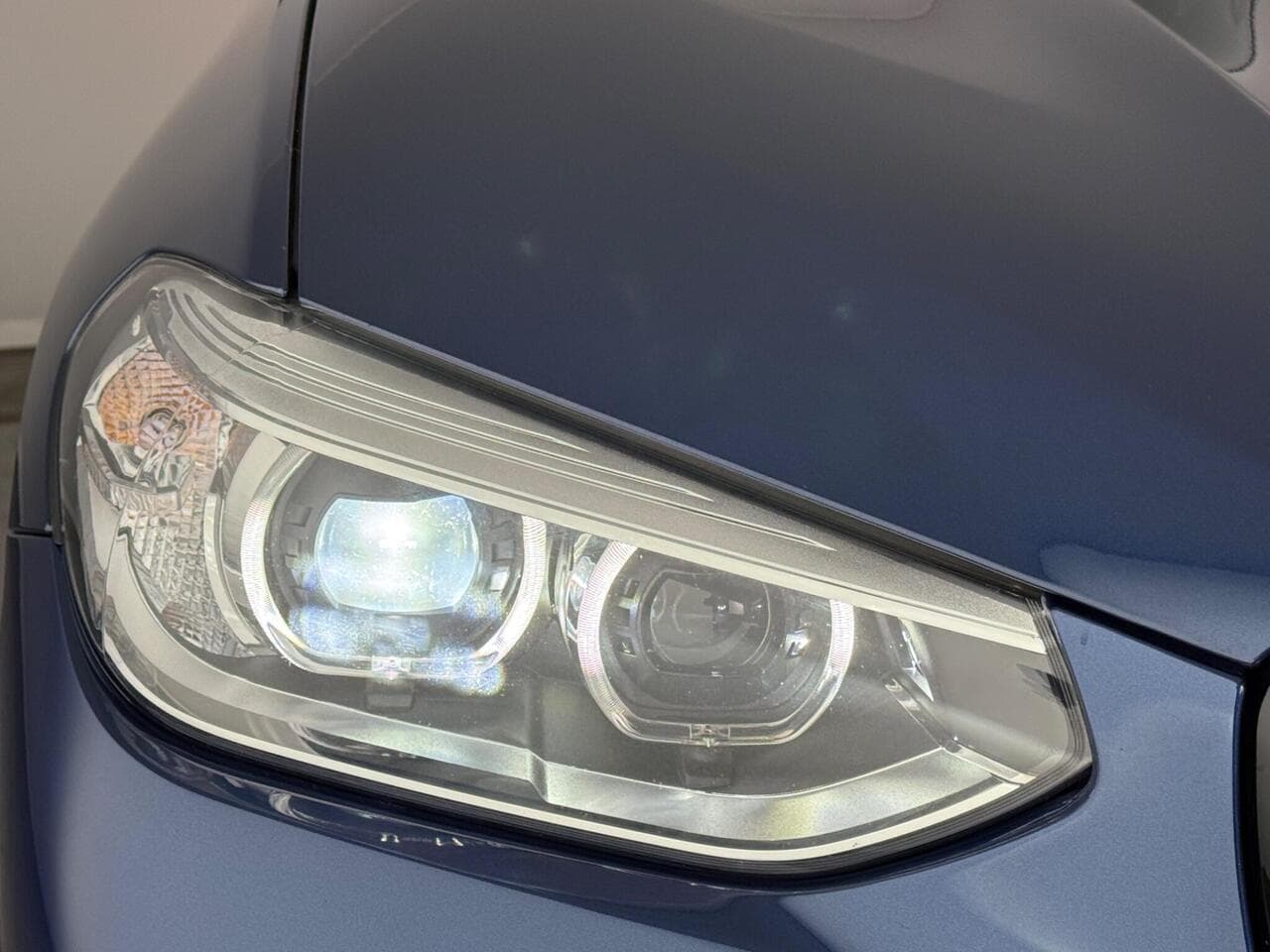 BMW X3 thumbnail Lights Front
