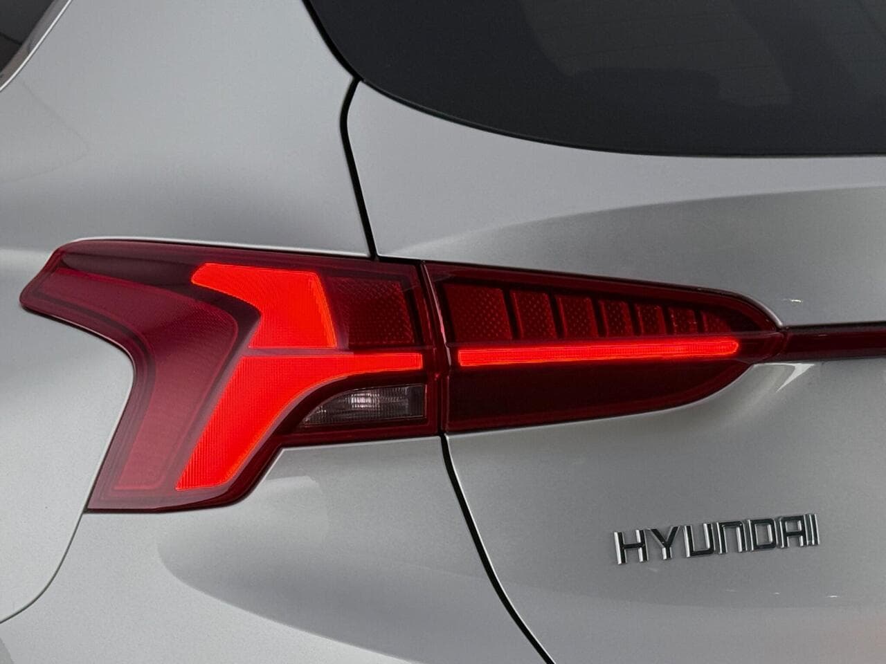Hyundai Santa Fe thumbnail Lights Rear