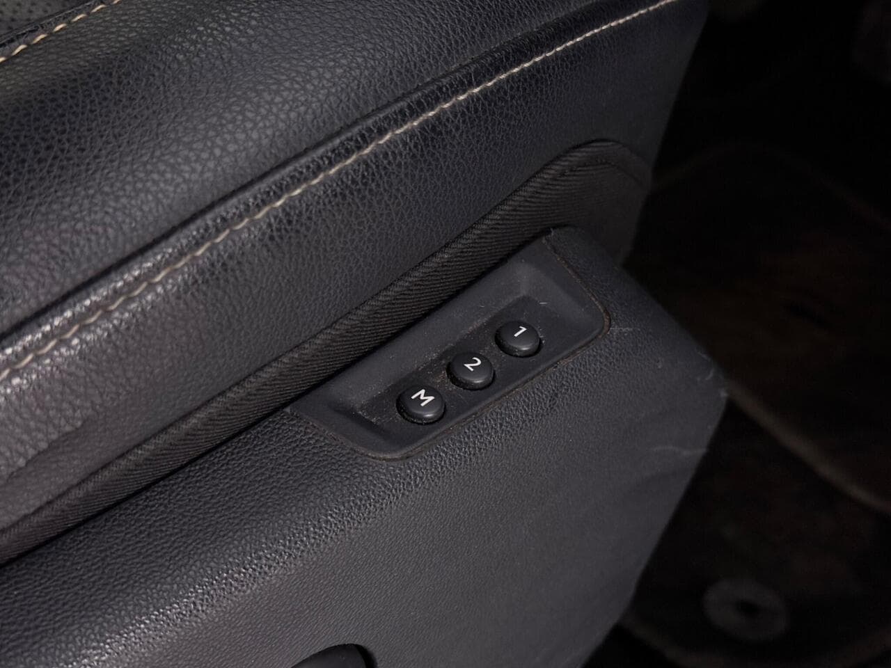 Vauxhall Grandland X thumbnail Misc Controls