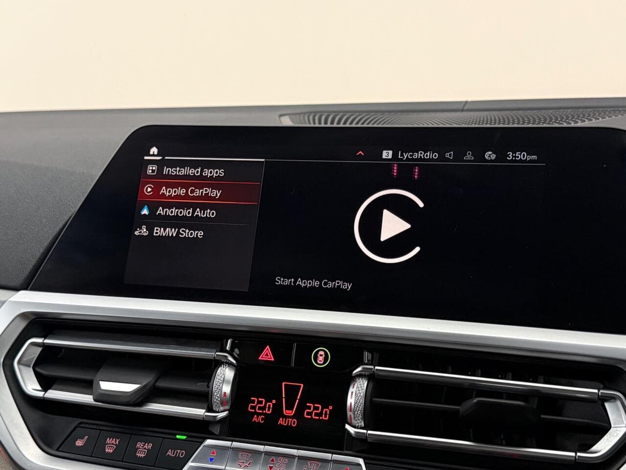 BMW 3 Series thumbnail Infotainment System
