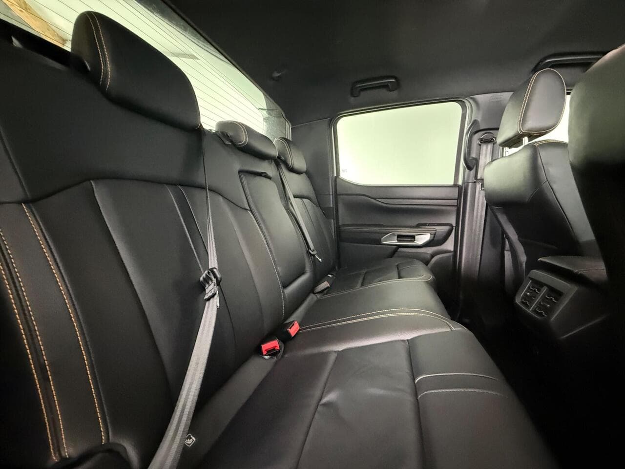 Ford Ranger thumbnail Seats Rear