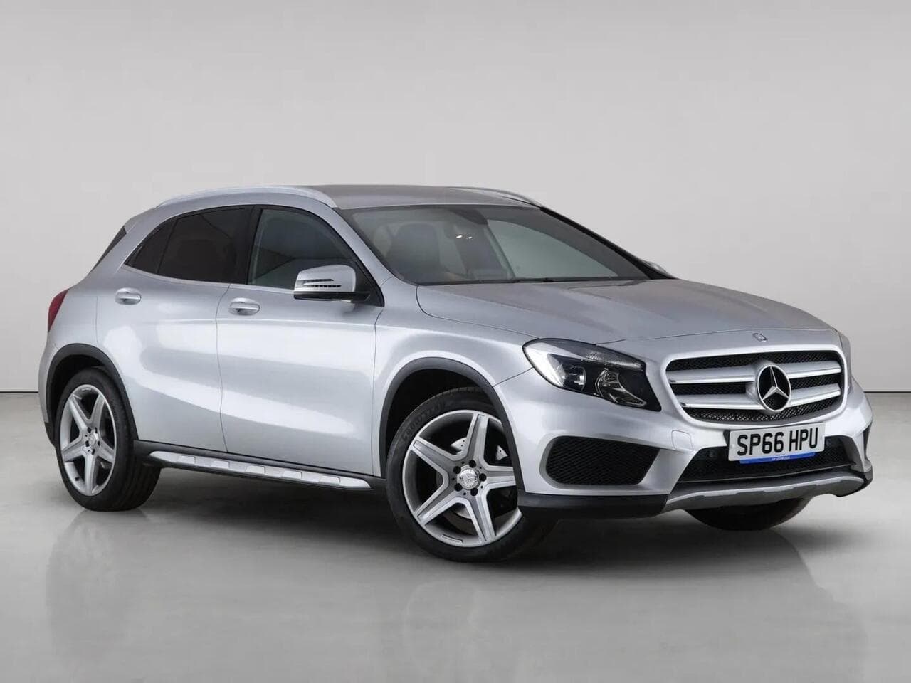 Mercedes-Benz GLA - Mercedes-Benz GLA 2.1 GLA220d AMG Line 7G-DCT 4MATIC Euro 6 (s/s) 5dr