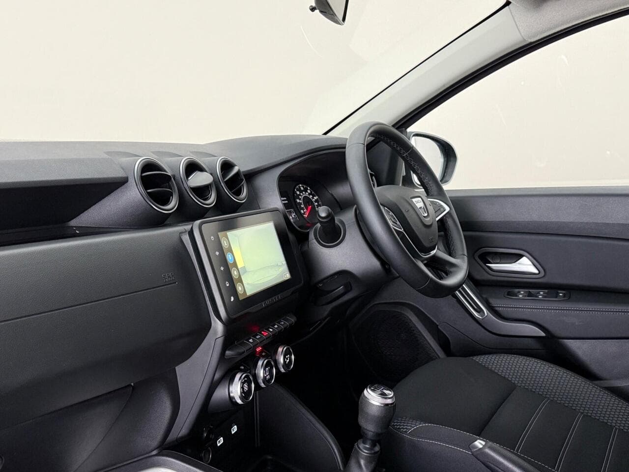 Dacia Duster thumbnail Interior Front