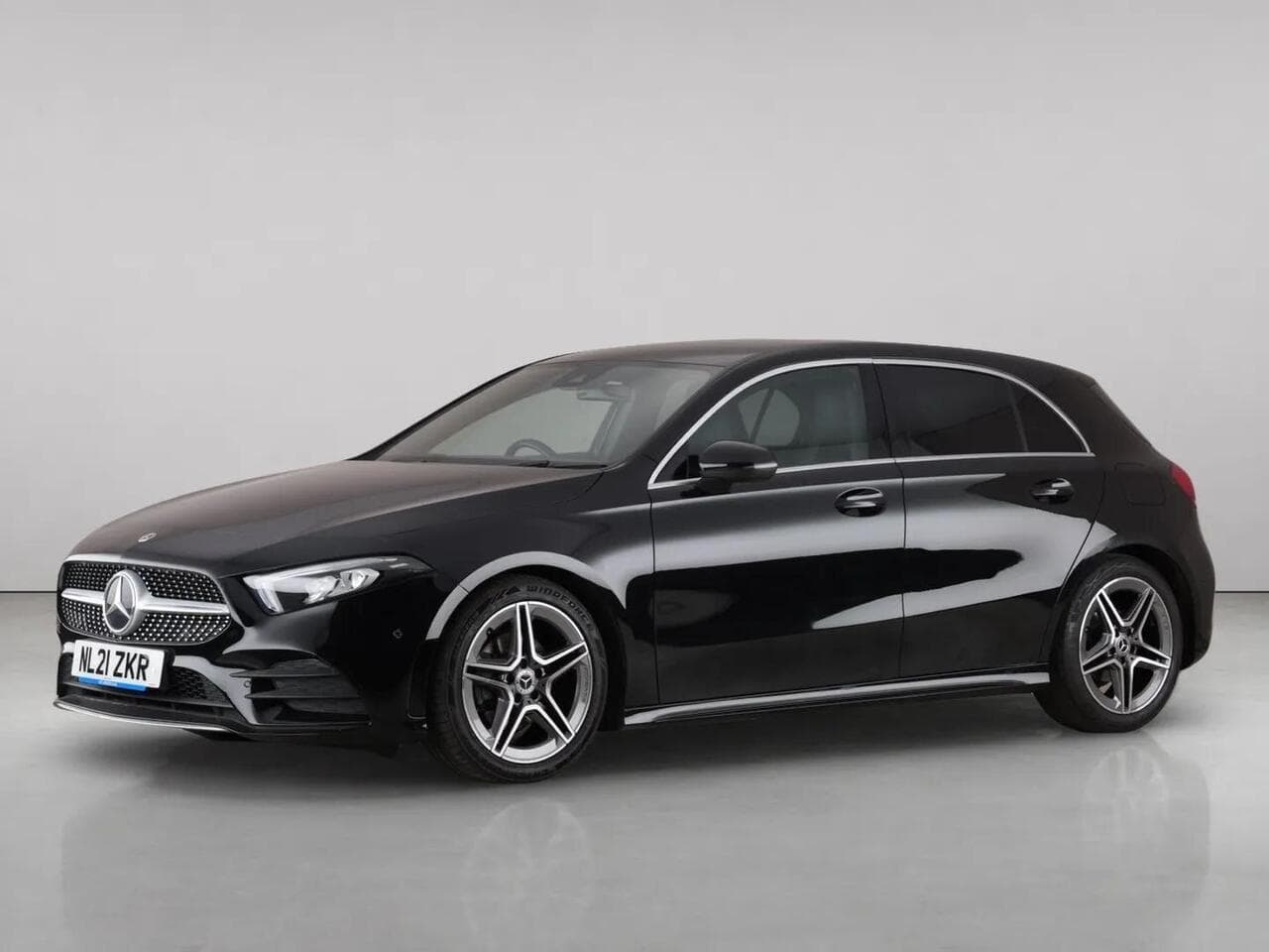 Mercedes-Benz A Class thumbnail Front Left