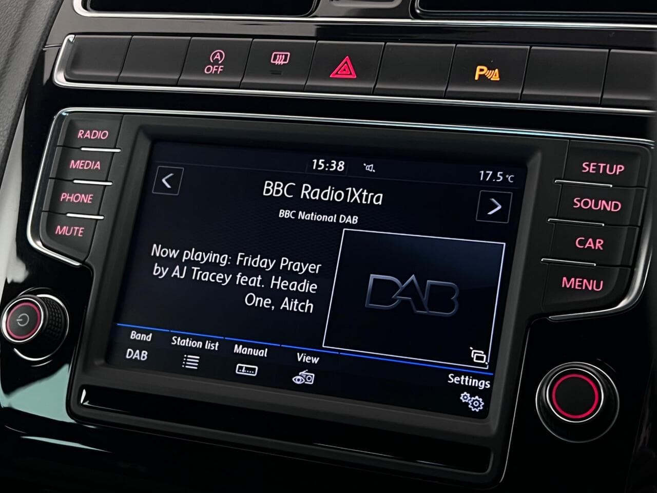 Volkswagen Polo thumbnail Infotainment System