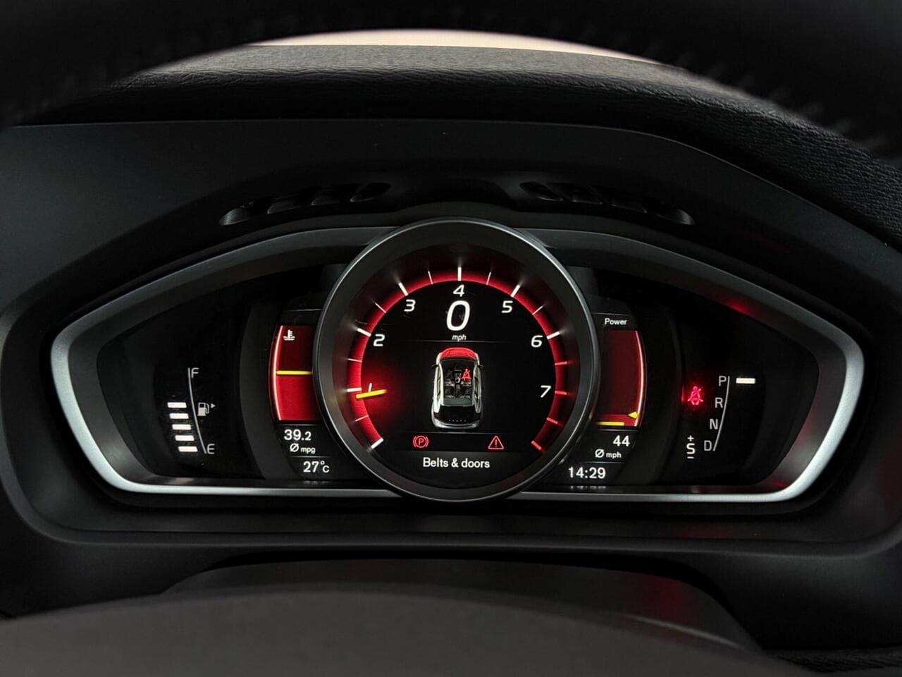 Volvo V40 Cross Country thumbnail Driver Instruments
