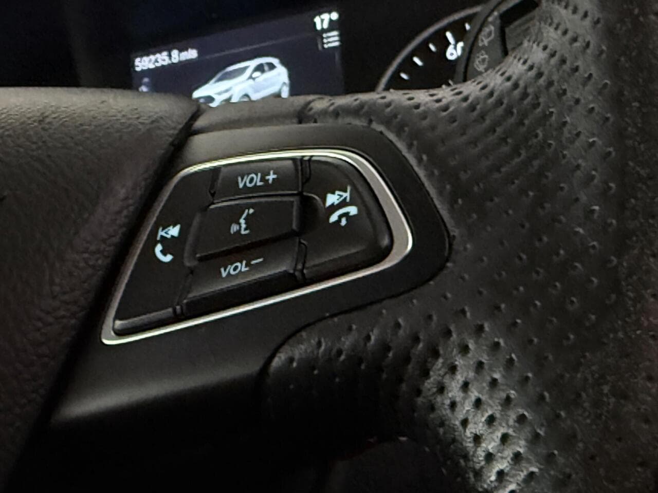Ford EcoSport thumbnail Misc Controls