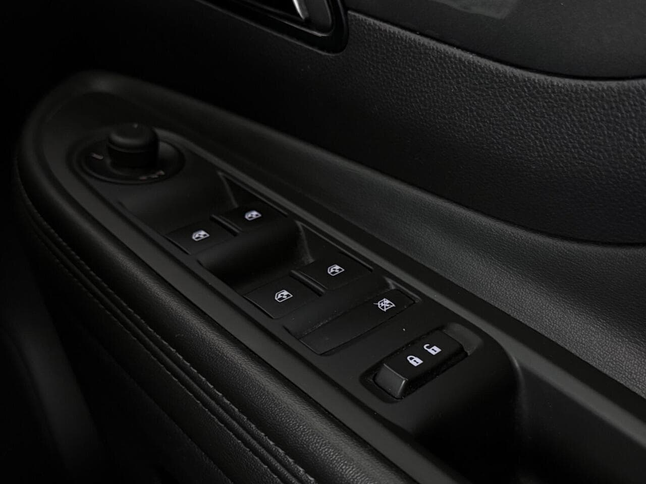Vauxhall Mokka X thumbnail Misc Controls