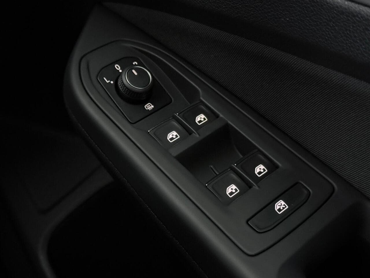 Volkswagen Golf thumbnail Misc Controls