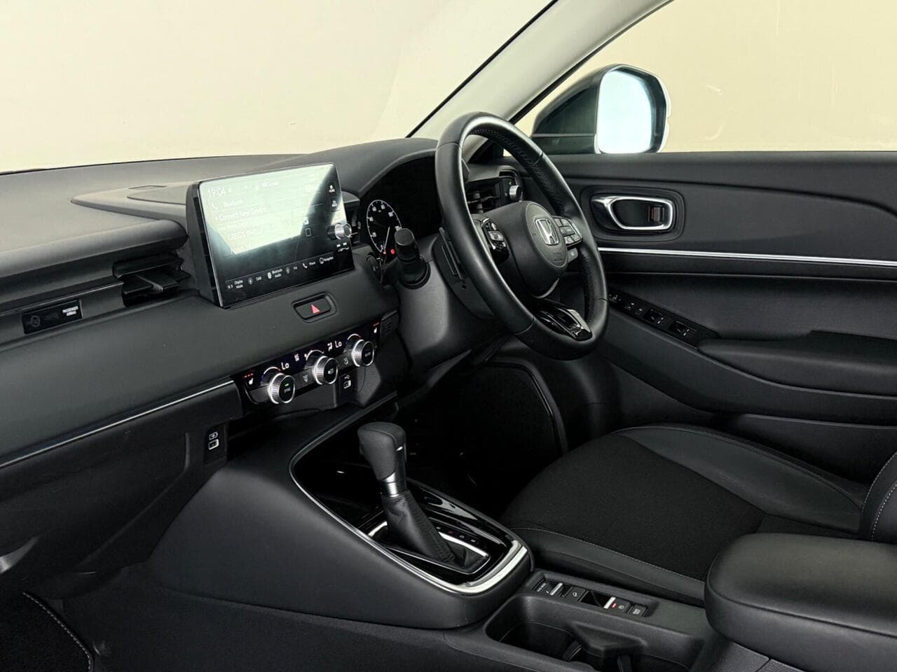 Honda HR-V thumbnail Interior Front