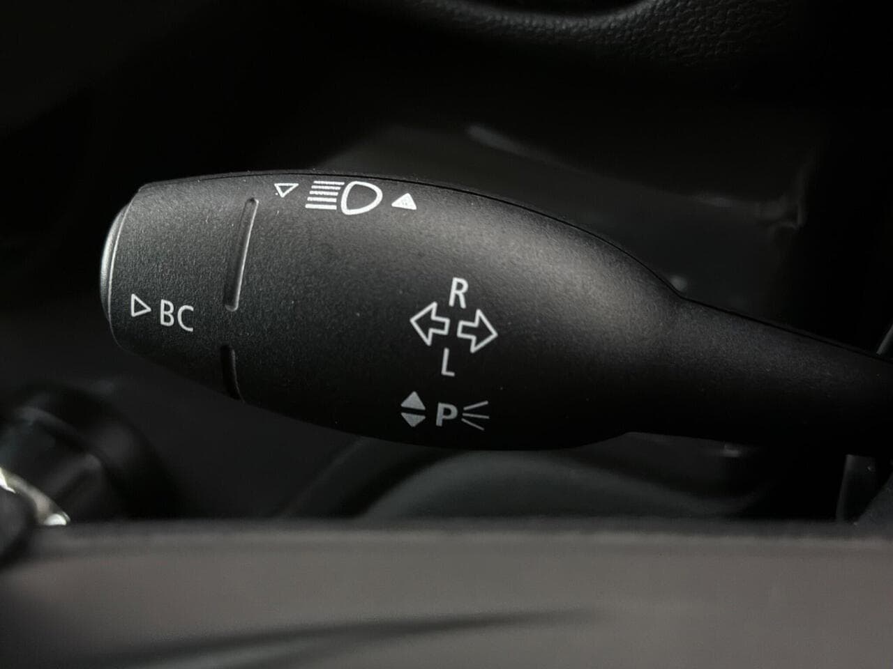 MINI Countryman thumbnail Misc Controls