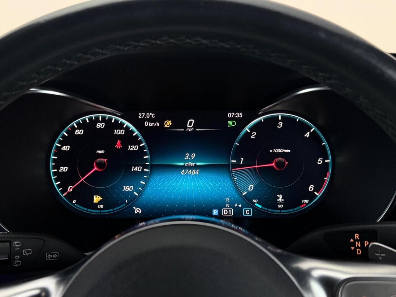 Mercedes-Benz GLC thumbnail Driver Instruments