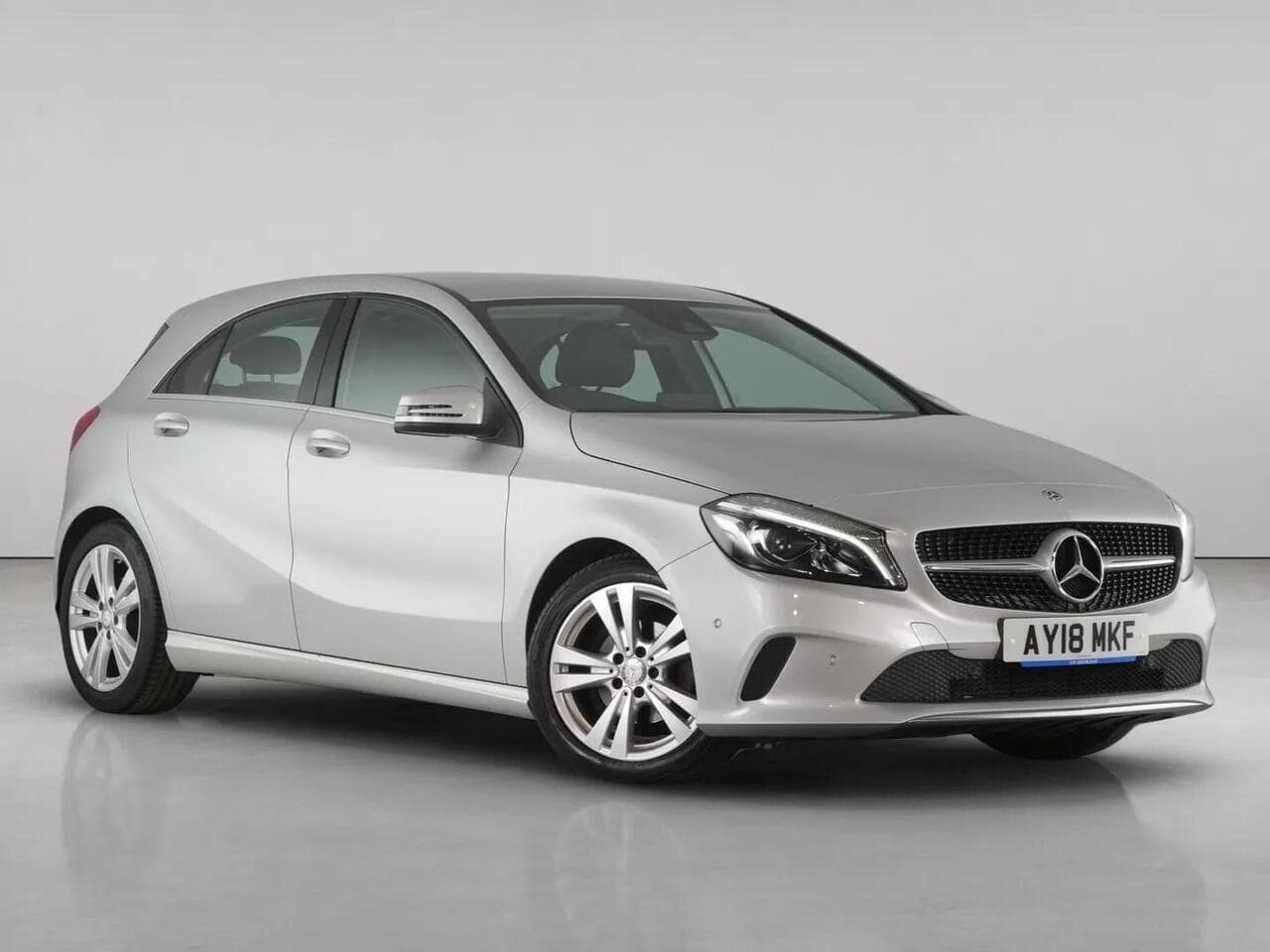 Mercedes-Benz A Class - Mercedes-Benz A Class 1.5 A180d Sport (Premium) Hatchback 5dr Diesel 7G-DCT Euro 6 (s/s) (109 ps)
