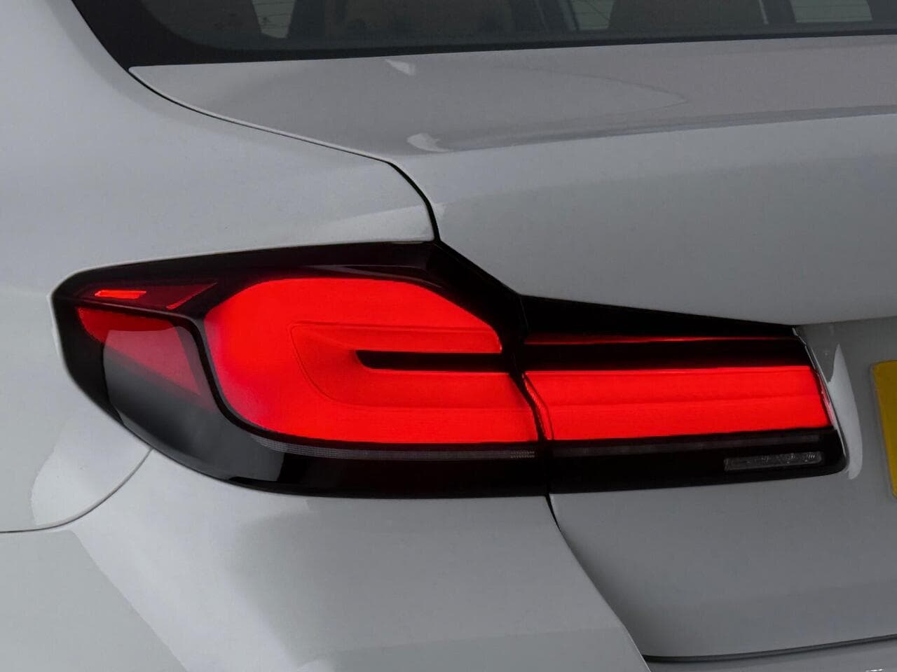 BMW 5 Series thumbnail Lights Rear