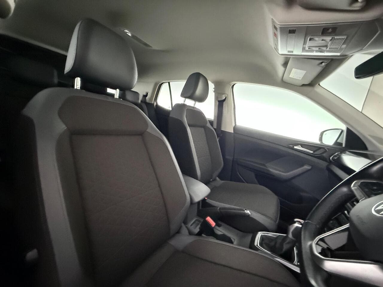 Volkswagen T-Cross thumbnail Seat Driver