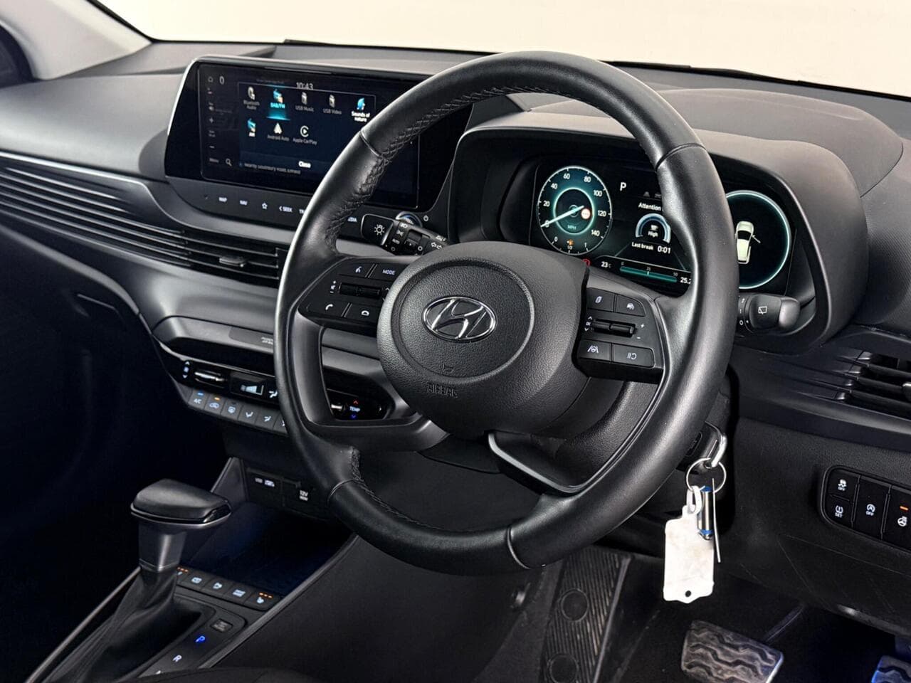 Hyundai BAYON thumbnail Steering Wheel