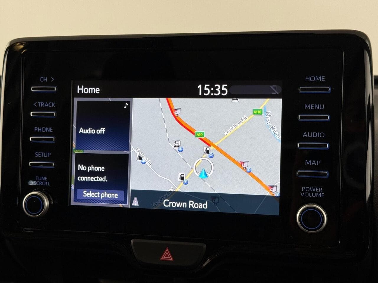 Toyota Yaris thumbnail Infotainment System