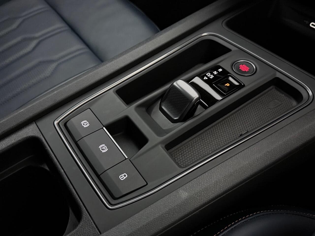 CUPRA Formentor thumbnail Misc Controls